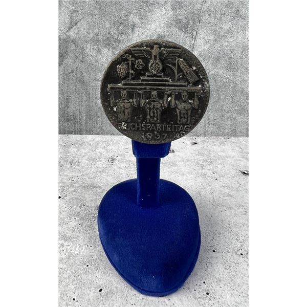 WW2 German 1937 Reichsparteitag Tinnie Badge