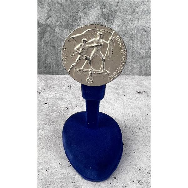 WW2 German 1938 Reichsparteitag Tinnie Badge