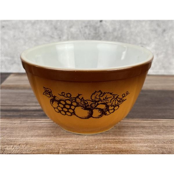Pyrex Old Orchard 401 Mixing Bowl