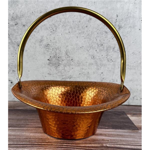 Coppercraft Guild Hammered Fruit Basket
