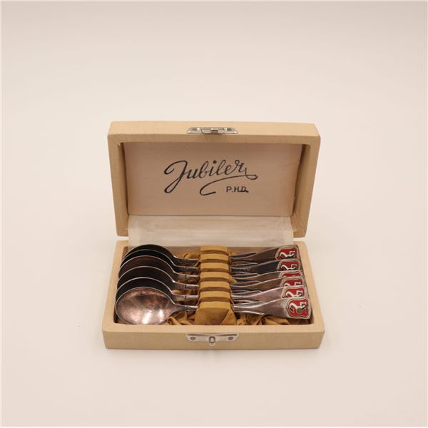 Set of 6 Teaspoons in box