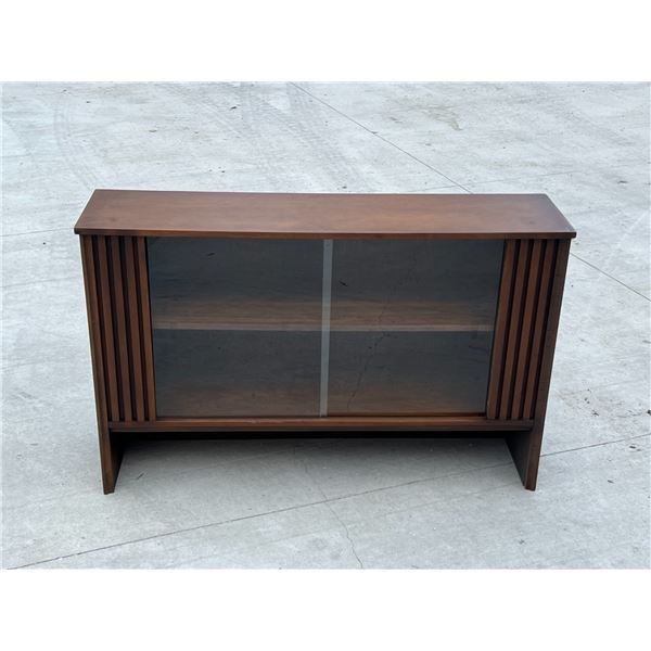 Mid Century Display Cabinet / Hutch - Approx: 47.5x12 & 30.5" tall