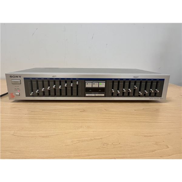 Sony SEQ-9 Graphic Equalizer EQ (powers up, not tested) see all photos