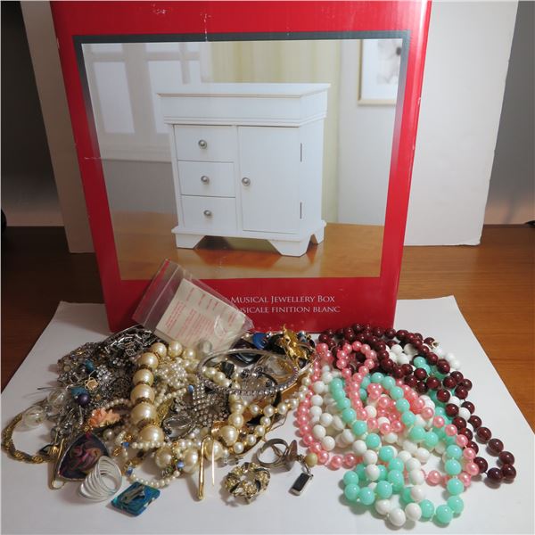 Musical Jewelery Box with vintage and modern jewelery - see description and photos