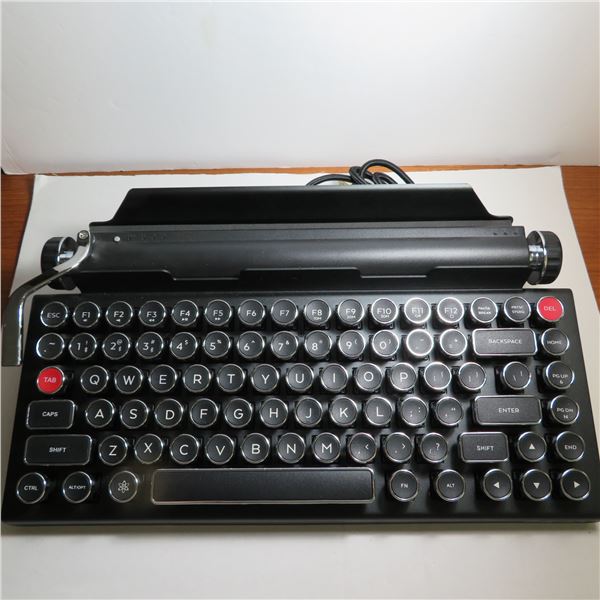 QWERKYWRITERS Retro Typewriter Style Keyboard - see description and photos
