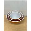 Image 5 : 3 Pyrex Wheat Pattern Nesting Mixing Bowls - Largest 2.5L - see all photos