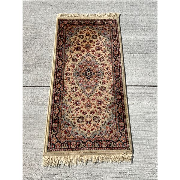 Greek 801 Persian Wool Area Rug - see all photos for size and details