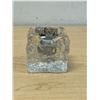 Image 5 : Vintage Textured Glass 2.5" Lighter & Ceramic 3.5" Ashtray on wire Base