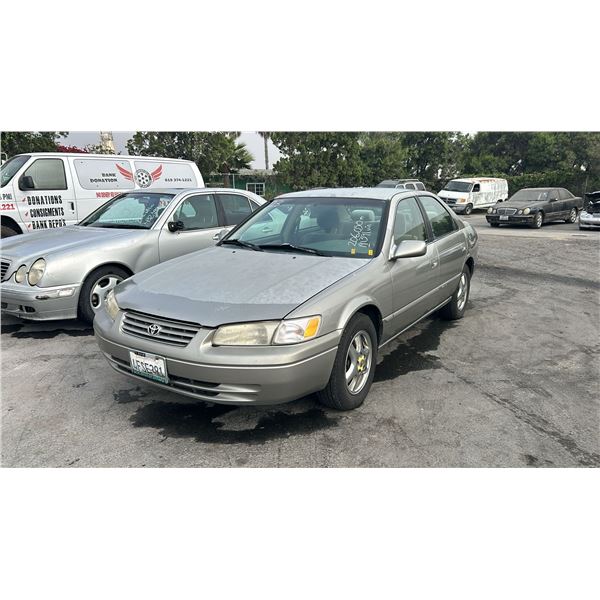 1999 Toyota Camry