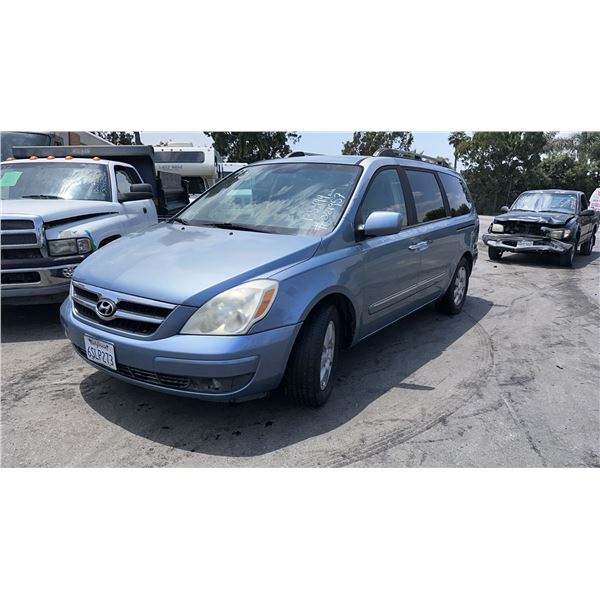 2007 Hyundai Entourage