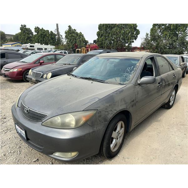 2004 Toyota Camry