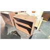Image 2 : BOOKCASE