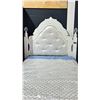 Image 2 : TWIN SIZE BED SET (MATTRESS NOT INCLUDED)