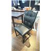 Image 1 : LEATHER CHAIR