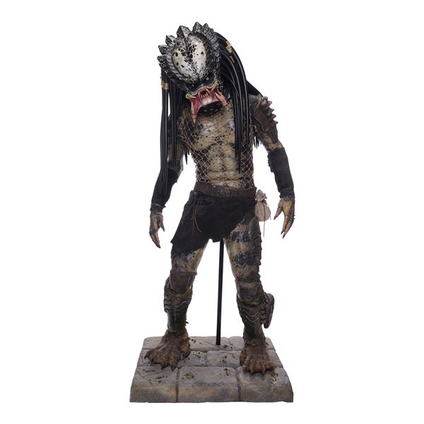 1271. Hippie Predator Costume with Replica Head ### PREDATOR 2 (1990)