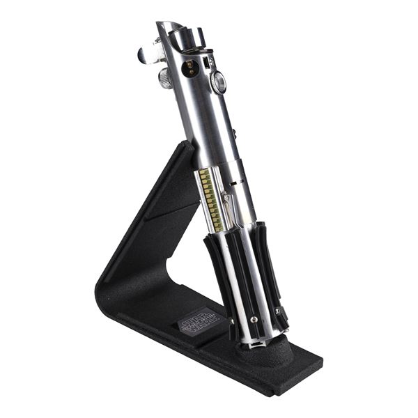1742. Propshop Rey's (Daisy Ridley) Lightsaber Hilt Replica ### STAR WARS: THE FORCE AWAKENS (2015)