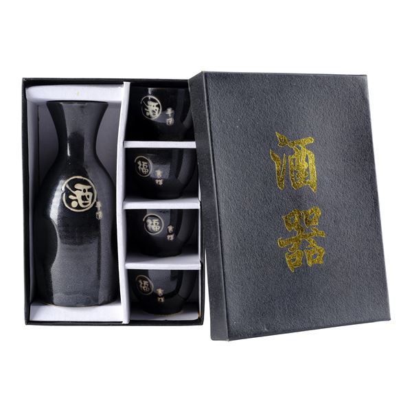 1903. Jordan Belfort's (Leonardo DiCaprio) Sake Set ### THE WOLF OF WALL STREET (2013)