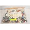 Image 1 : ANTIQUE & VINTAGE BUTTONS & ACCESSORIES-ESTATE