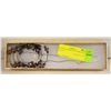 Image 1 : ESTATE OPALESCENT NECKLACE & CRYSTAL