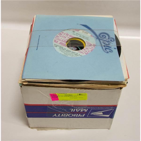 BUNDLE OF ASSORTED 45'S