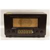 Image 1 : ANTIQUE RCA VICTOR AM/FM RADIO