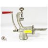 Image 1 : MEAT GRINDER