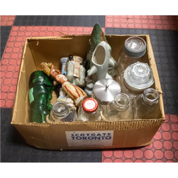BOX OF VINTAGE GLASSWARE