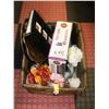 Image 1 : BASKET OF ASSORTED HOUSEWARES INCLUDES