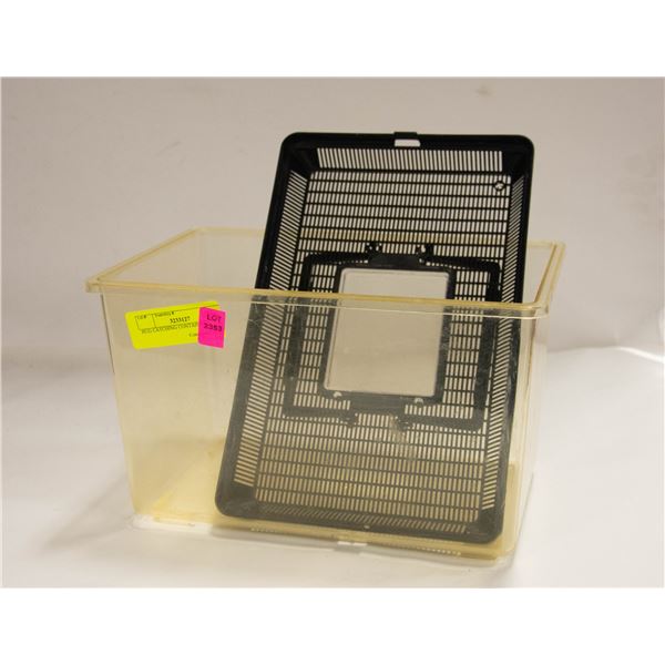 BUG CATCHING CONTAINER