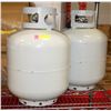 Image 1 : PAIR OF WHITE PROPANE TANKS SHIPPING NOT AVAILABLE
