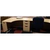 Image 2 : OFFICE DESK 4 PIECES H-29 W-42 L-126 INCHES
