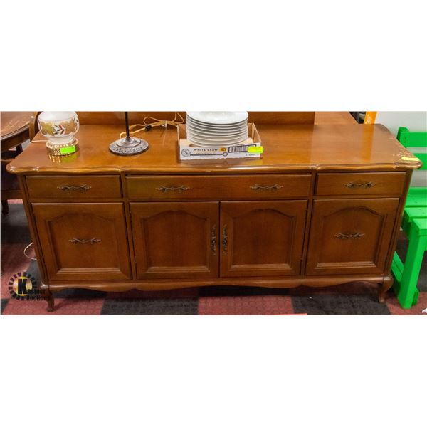 GIBBARD SERVING HUTCH H-32.5" W-20" L-70"