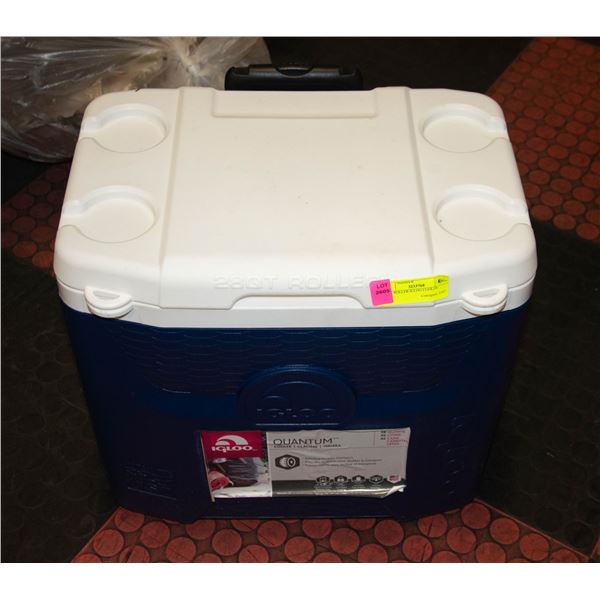 28QT ROLLER IGLOO COOLER