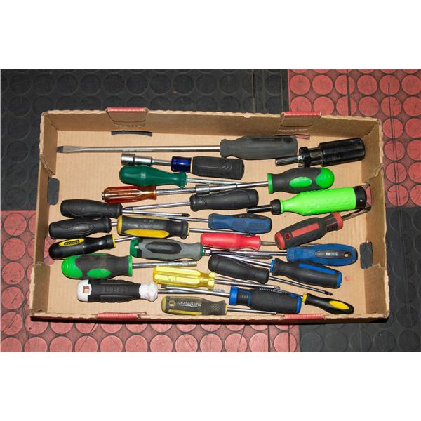 FLAT OF SCREWDRIVERS