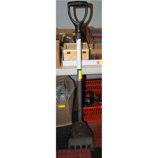 ROOFING SHOVEL