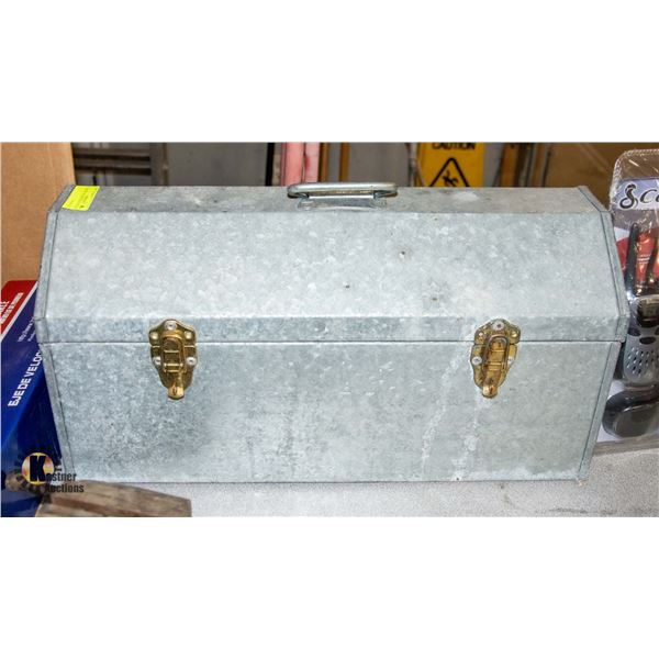 METAL TOOLBOX WITH CONTENTS