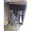 Image 2 : FRITEUSE AU GAZ