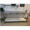 Image 1 : TABLE EN INOX. 72" X 30" X 35-1/2"