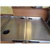 Image 2 : MEUBLE AVEC DESSUS EN INOX. 48" X 38" X 36"