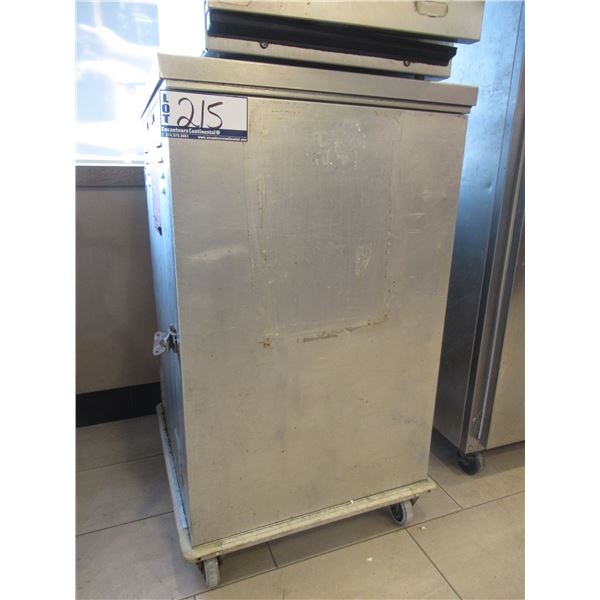 ARMOIRE DE TRANSPORT EN INOX 26" X 37" X 40"