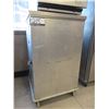 Image 1 : ARMOIRE DE TRANSPORT EN INOX 26" X 37" X 40"