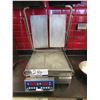 Image 2 : MACHINE À PANNINI DOUBLE, 110V