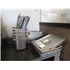 Image 1 : LOT DE 14 BOLS EN INOX ASSORTIS