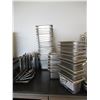 Image 1 : LOT DE 33 BOLS EN INOX ASSORTIS