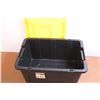 Image 2 : *Sterilite 27 Gallon Tote