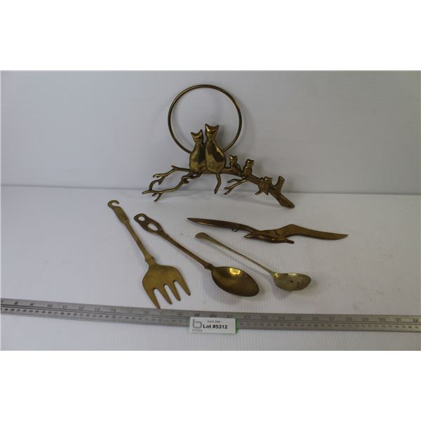 Brass Items - Cat Wall Hanger - Bird - Large Cutlery