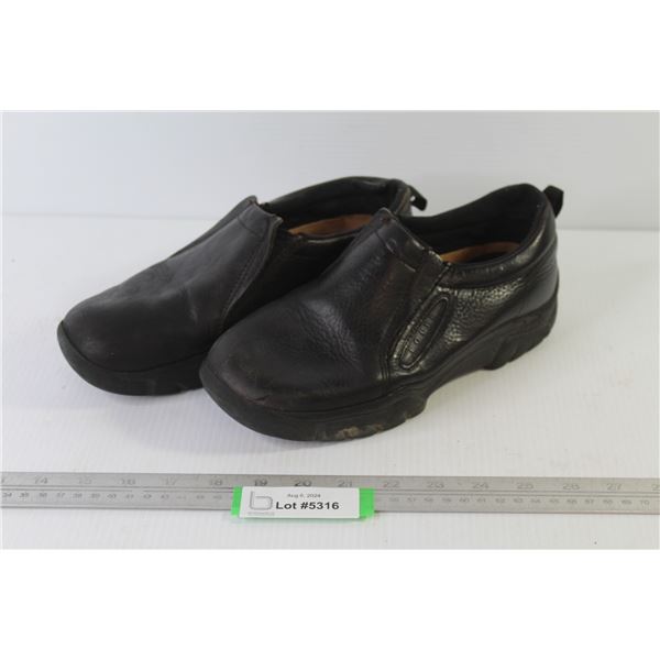 Black Slip-on Shoes (Size 7)
