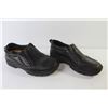 Image 3 : Black Slip-on Shoes (Size 7)