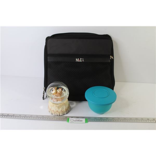 Media Binder - Rainbridge Bears Musical Snow Globe (working) - Tupperware Bowl w/Lid