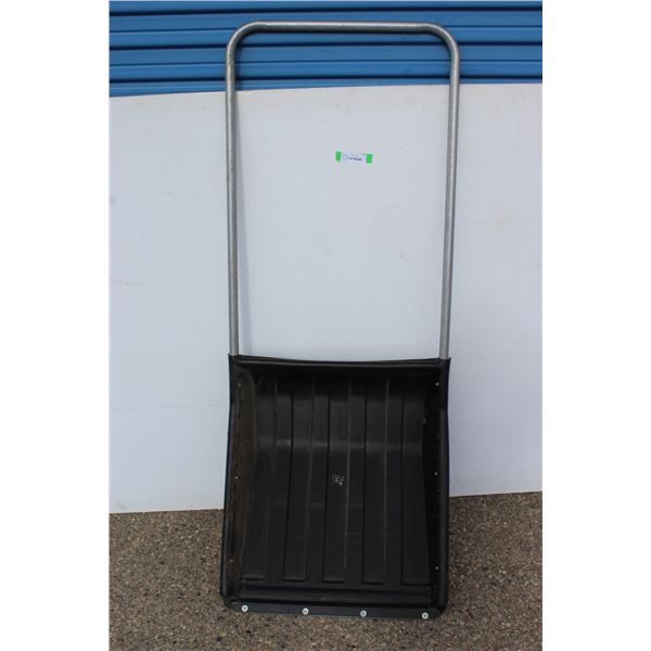 ** True Temper Snow Scoop/Shovel